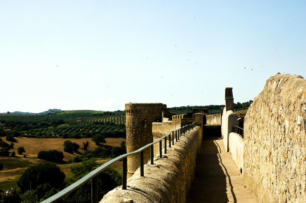 Locanda Delle Mura Anna De Croy Magliano in Toscana Dış mekan fotoğraf